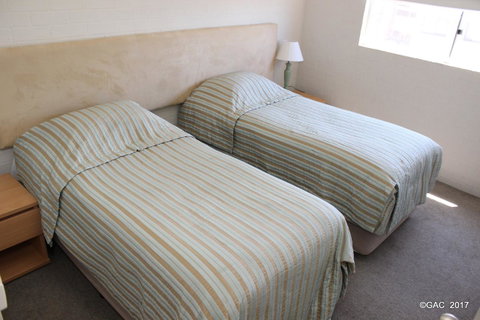 Mollymook Cove Apartments - Lismore Accommodation 17