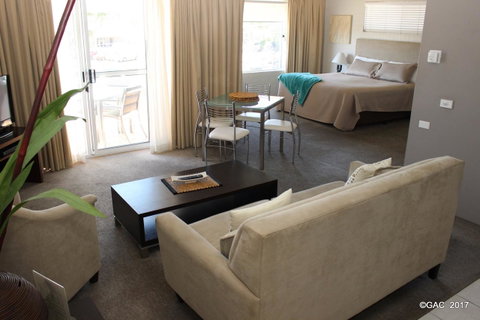 Mollymook Cove Apartments - Lismore Accommodation 19