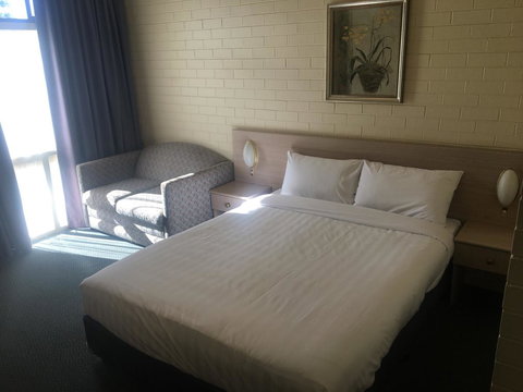 Junee Motor Inn - Lismore Accommodation 14