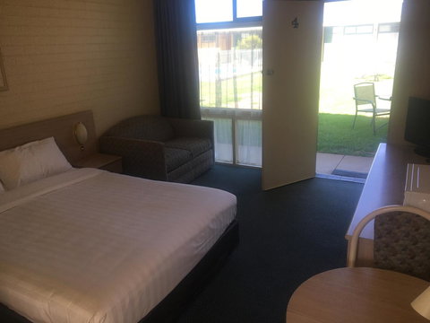 Junee Motor Inn - Lismore Accommodation 0