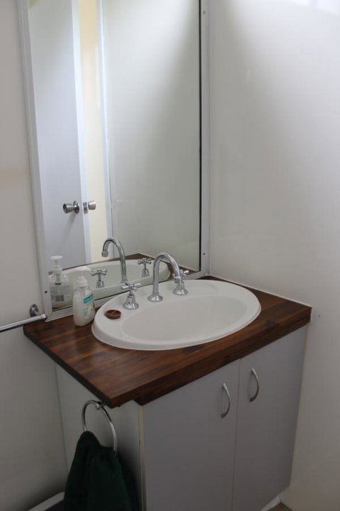 Little Gem - Lismore Accommodation 11