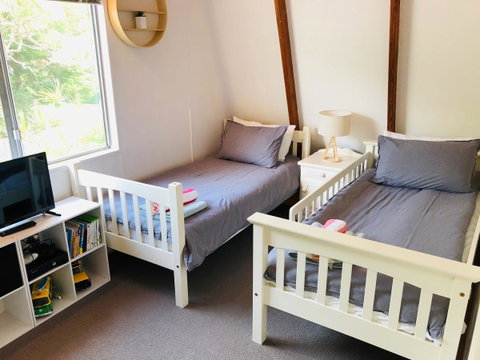 Little Blue Beach House - Lismore Accommodation 5