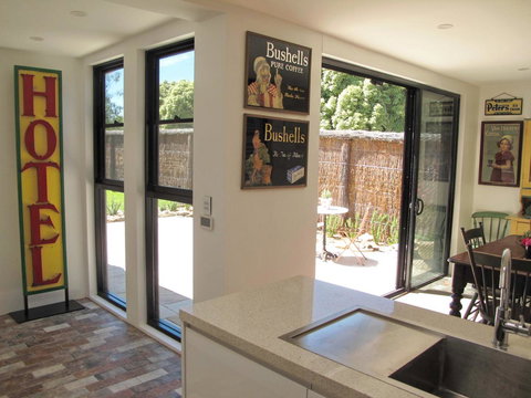 Apple Tree Cottage - Lismore Accommodation 6