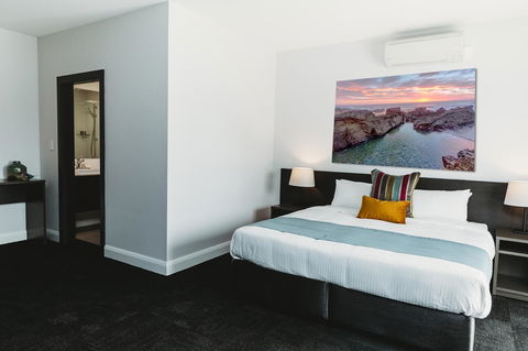 Coniston Hotel Wollongong - Lismore Accommodation 2