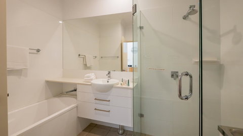 Byron Quarter Apartments - Lismore Accommodation 36