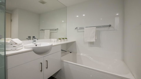 Byron Quarter Apartments - Lismore Accommodation 35