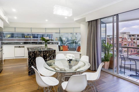 Darling Harbour ICC 3BR+PARKING+VIEWS è¾¾ä»¤æ¸¯å…¨æ™¯è±ªåŽä¸‰æˆ¿ - Lismore Accommodation 2