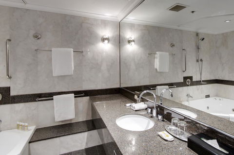 Pullman Sydney Hyde Park - Lismore Accommodation 12