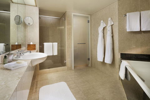 Four Seasons Hotel Sydney - Lismore Accommodation 42