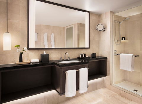 Four Seasons Hotel Sydney - Lismore Accommodation 17
