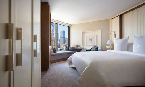 Four Seasons Hotel Sydney - Lismore Accommodation 9