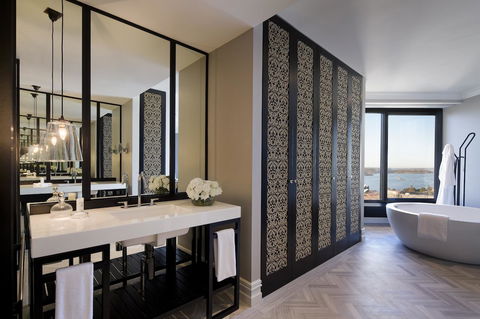 Four Seasons Hotel Sydney - Lismore Accommodation 33