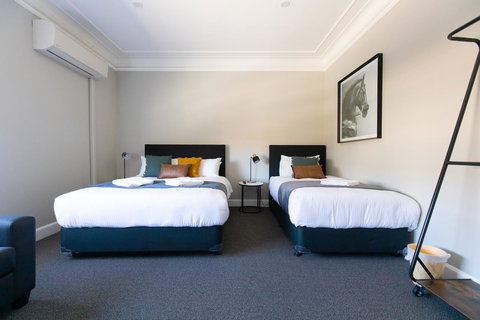Horse And Jockey Hotel Homebush - Lismore Accommodation 16