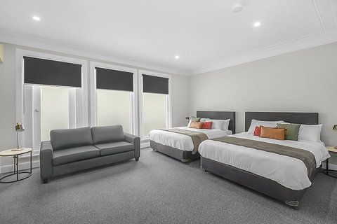 Horse And Jockey Hotel Homebush - Lismore Accommodation 0