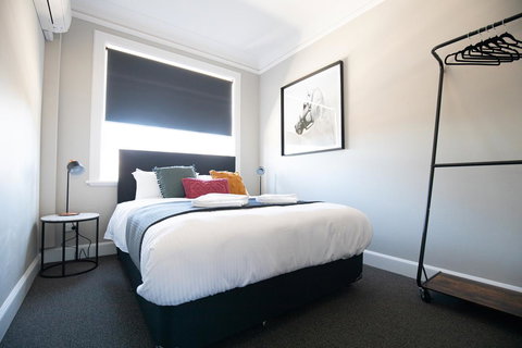 Horse And Jockey Hotel Homebush - Lismore Accommodation 5