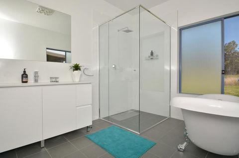 JE Guesthouse, Central To All The Hunter Valley Has To Offer - Lismore Accommodation 27