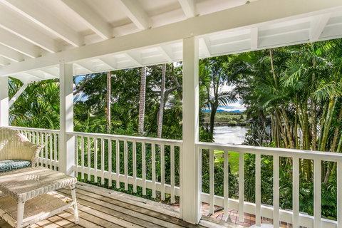 A Beach House At Byron - Lismore Accommodation 5