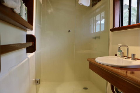 A Beach House At Byron - Lismore Accommodation 11