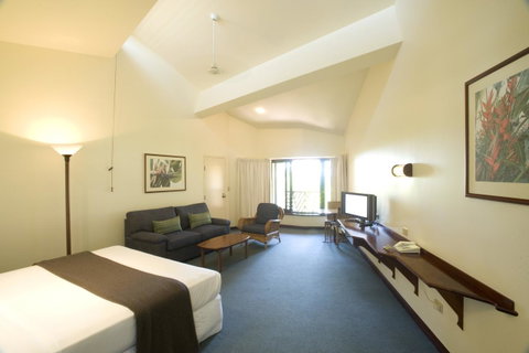 Beach Hotel Resort - Lismore Accommodation 24