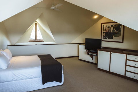 Beach Hotel Resort - Lismore Accommodation 44