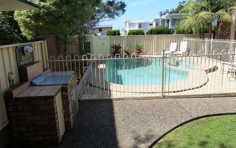 Mollymook Surfbeach Motel & Apartments - Lismore Accommodation 14