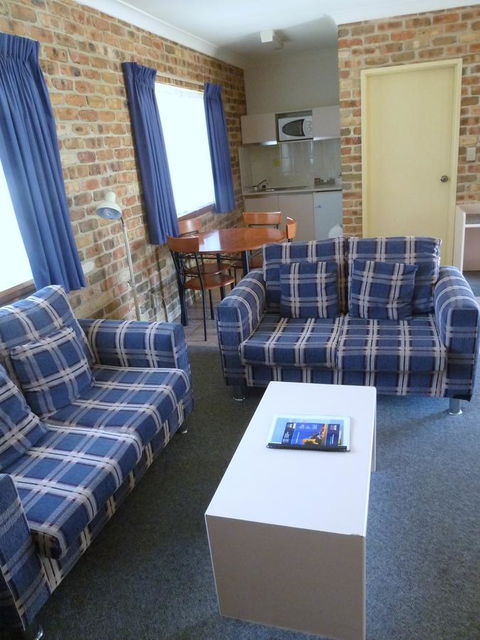 Mollymook Surfbeach Motel & Apartments - Lismore Accommodation 32