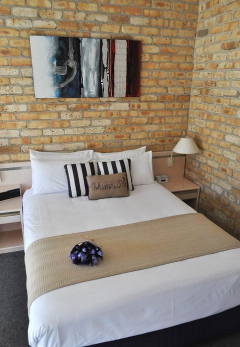 Mollymook Surfbeach Motel & Apartments - Lismore Accommodation 6