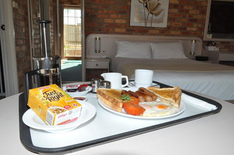 Mollymook Surfbeach Motel & Apartments - Lismore Accommodation 2