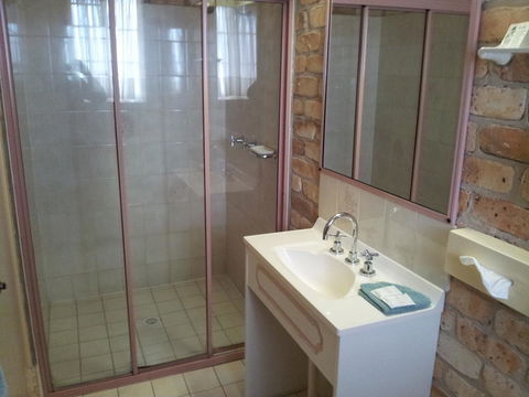 Mollymook Surfbeach Motel & Apartments - Lismore Accommodation 3
