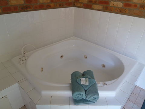 Mollymook Surfbeach Motel & Apartments - Lismore Accommodation 30