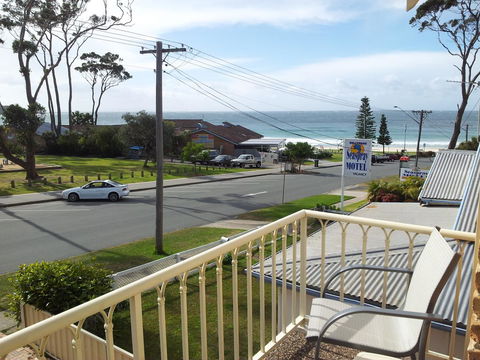 Mollymook Surfbeach Motel & Apartments - Lismore Accommodation 10