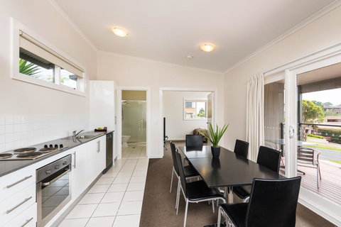 Horizon Holiday Apartments - Lismore Accommodation 0