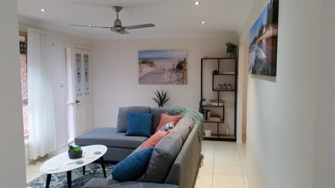Twin Palms Holiday House At Lighthouse - Lismore Accommodation 5