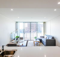 Near train station new 2 BR apt/free parking - Lismore Accommodation