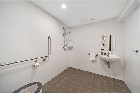 Carlton Suites - Lismore Accommodation 5
