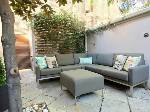 3 Storey Home Close Walk To Fox Studios SCG & City - Lismore Accommodation 4