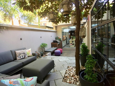 3 Storey Home Close Walk To Fox Studios SCG & City - Lismore Accommodation 15