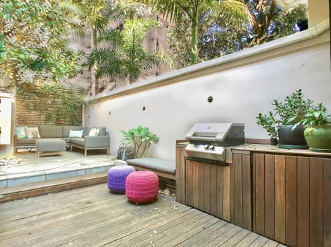 3 Storey Home Close Walk To Fox Studios SCG & City - Lismore Accommodation 18