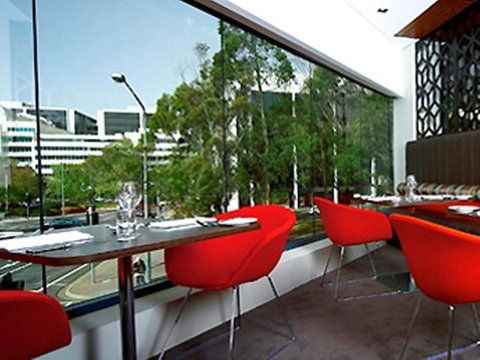 Novotel Canberra - Lismore Accommodation 14