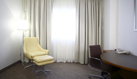Novotel Canberra - Lismore Accommodation 16