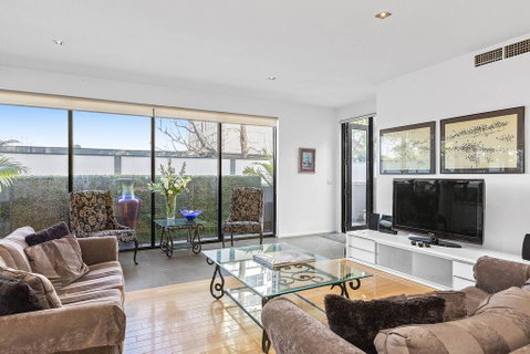BOUTIQUE STAYS - Catani Gardens - Lismore Accommodation 2