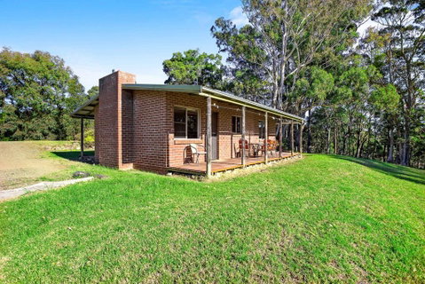 Braeside Cabin One - Pinkwood - Lismore Accommodation 0