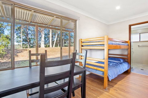 Braeside Cabin Three - Parsonsia - Lismore Accommodation 2