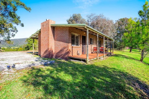 Braeside Cabin Two - Alphitonia - Lismore Accommodation 0