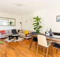 Bright and spacious apartment near Bronte beach - Lismore Accommodation
