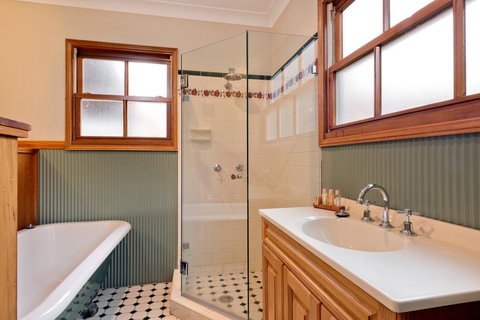 Bunyip Cottage - Lismore Accommodation 1