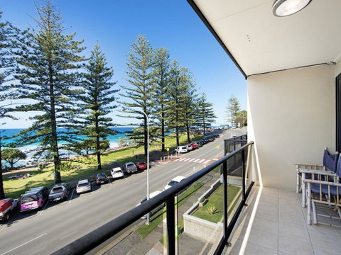 Burleigh By The Sea - Lismore Accommodation 2