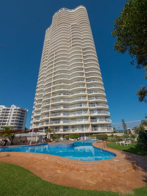 Burleigh Surf Apartments - Lismore Accommodation 3