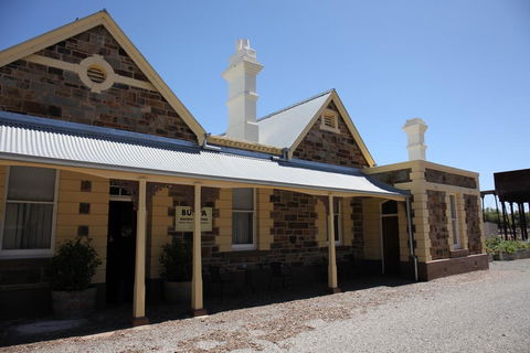 Burra Railway Station Bed And Breakfast - Lismore Accommodation 0