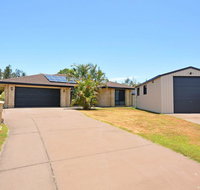 Burrum Paradsie Luxury Home - Lismore Accommodation